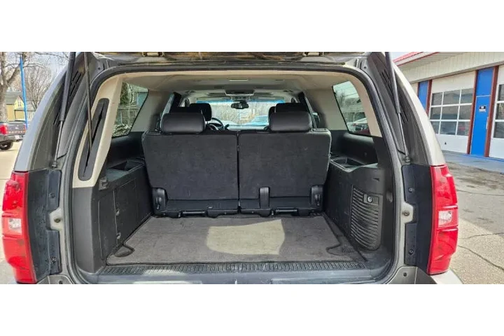$8990 : 2009 Suburban LTZ image 8