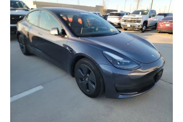 $27588 : Tesla Model 3 2022 AWD Long image 2