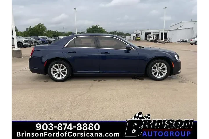 $9990 : Chrysler 300 2015 Limited 4d image 8