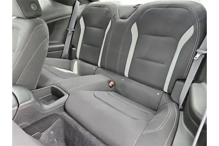 $36990 : Chevrolet Camaro 2023 LT1 2d image 6