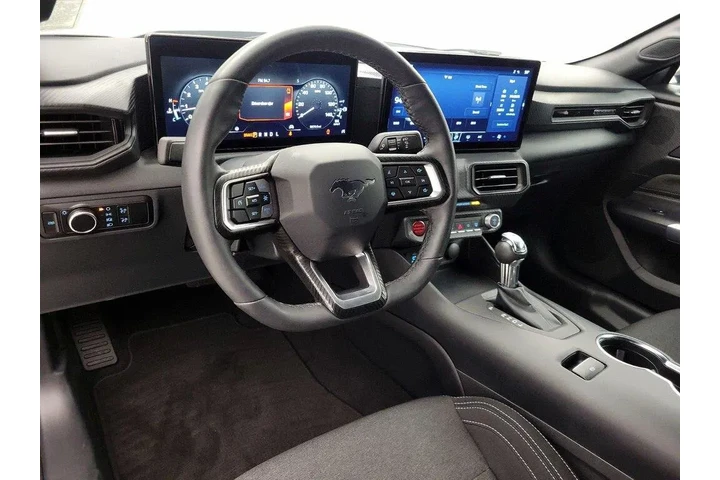 $29998 : Ford Mustang 2024 EcoBoost 2 image 9