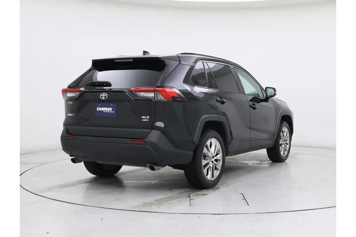 $27998 : Toyota RAV4 2021 AWD XLE Pre image 8