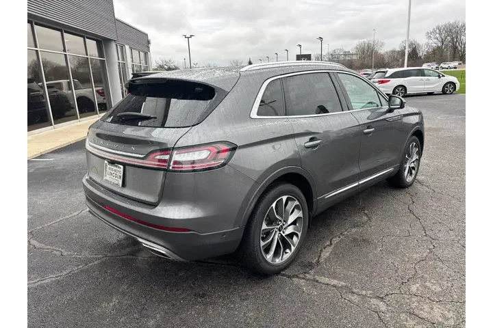 $39985 : Lincoln Nautilus 2023 AWD Re image 7