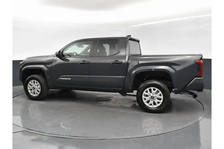 $33499 : Toyota Tacoma 2024 4x2 SR5 4 image 6