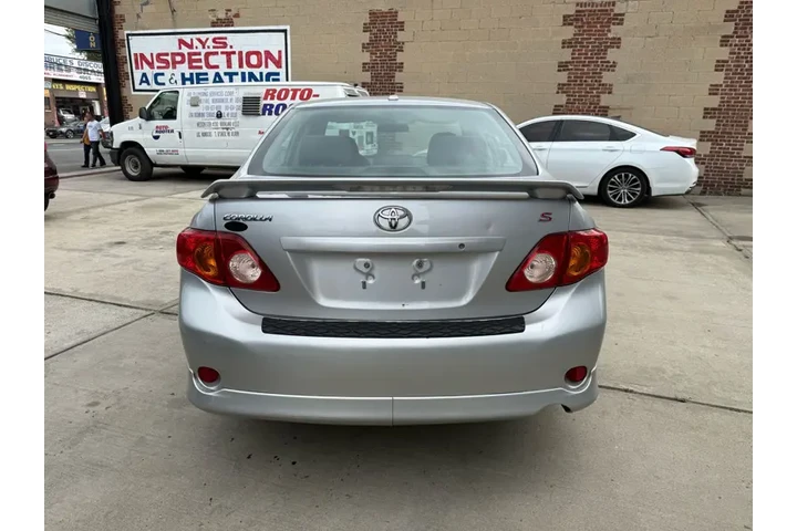 $7995 : 2010 Corolla Base 5-Speed MT image 4