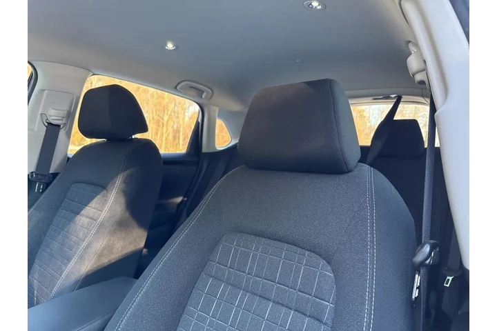 $26277 : Honda HR-V 2025 AWD LX 4dr C image 10