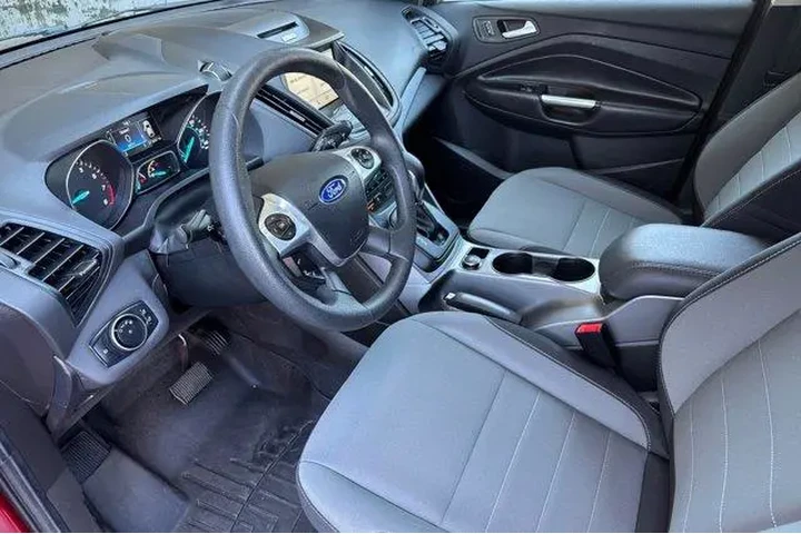 $11493 : Ford Escape 2016 SE 4dr SUV image 10