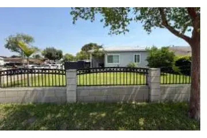 RENTO CASA EN ONTARIO image 3