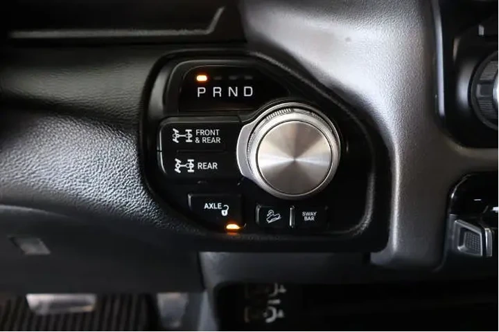 $34009 : Ram 2500 2019 4x4 Power Wago image 7