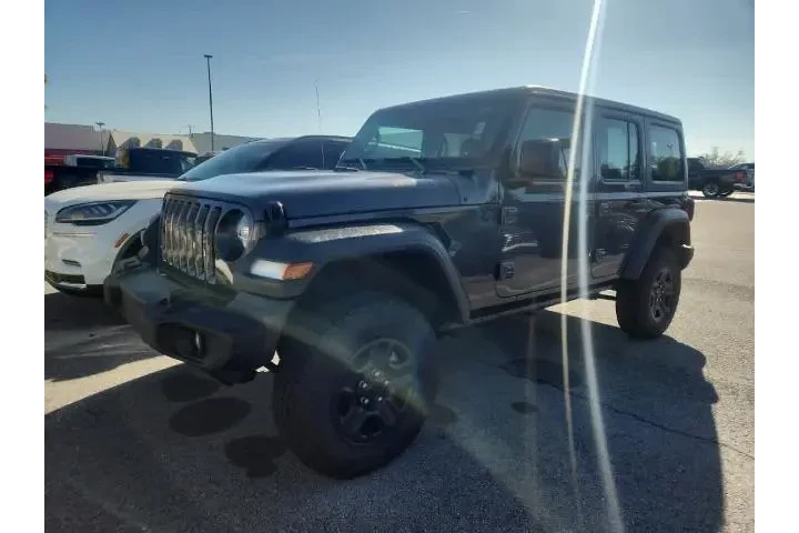 $29112 : Jeep Wrangler 2023 4x4 Sport image 2