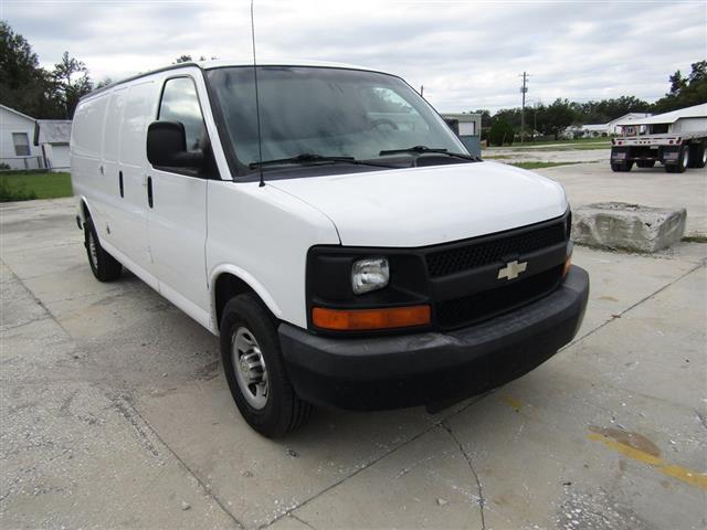 $16995 : 2013 G2500 Vans image 1