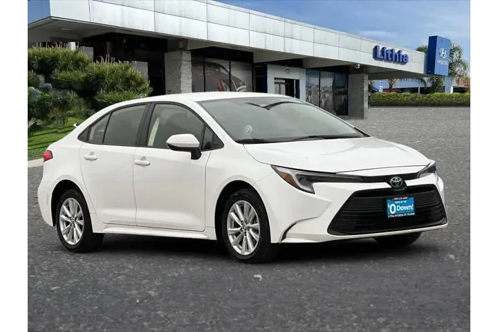 $16899 : Toyota Corolla Hybrid 2024 L image 10