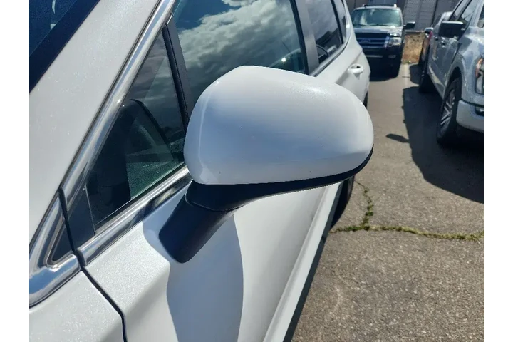 $18361 : Hyundai SANTA FE 2022 SE 4dr image 5