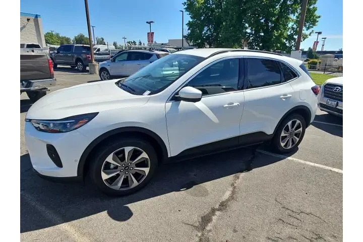 $28000 : Ford Escape Hybrid 2024 AWD image 5