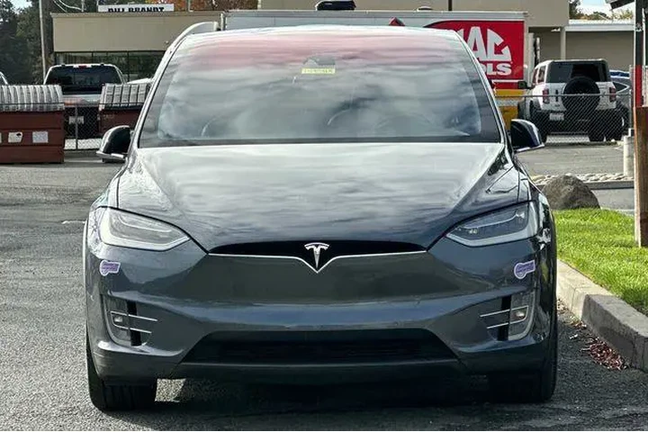 $22424 : Tesla Model X 2016 AWD 75D 4 image 6