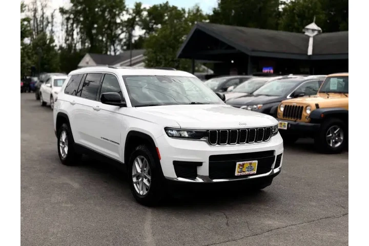 $23995 : 2021 Grand Cherokee L Laredo image 7