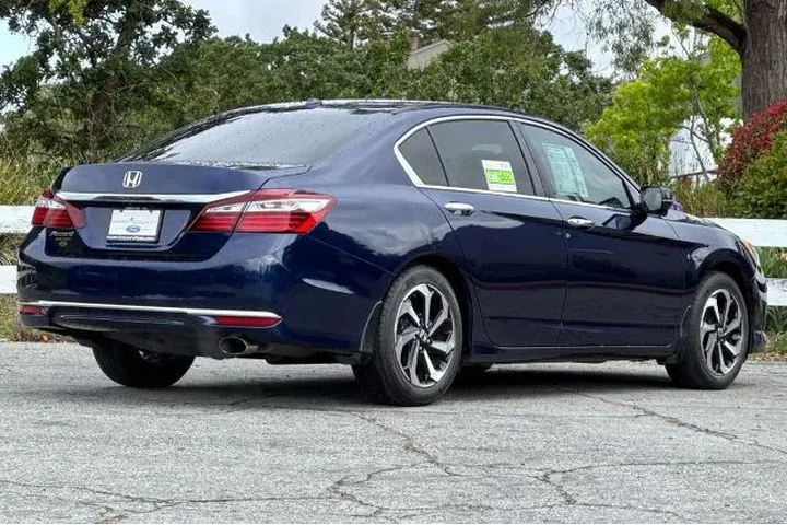 $17787 : Honda Accord 2017 EX-L 4dr S image 4