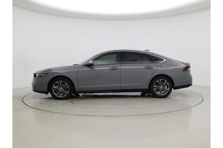 $28998 : Honda Accord Hybrid 2024 EX- image 3