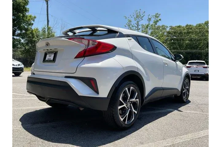 $13285 : Toyota C-HR 2019 LE 4dr Cros image 5