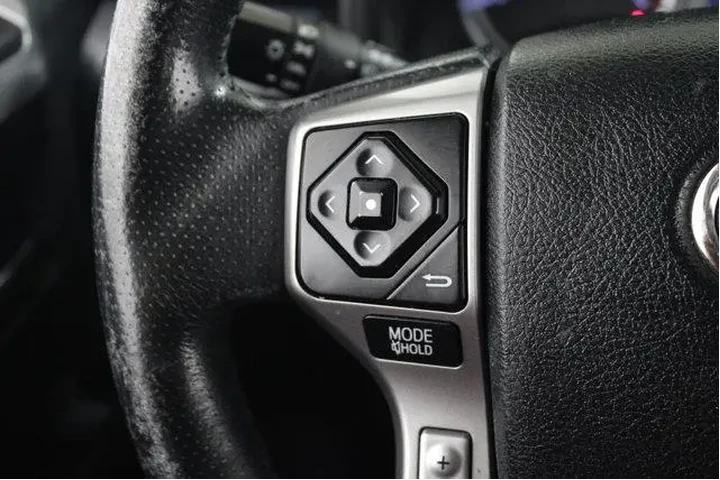 $24976 : Toyota 4Runner 2017 4x2 SR5 image 8