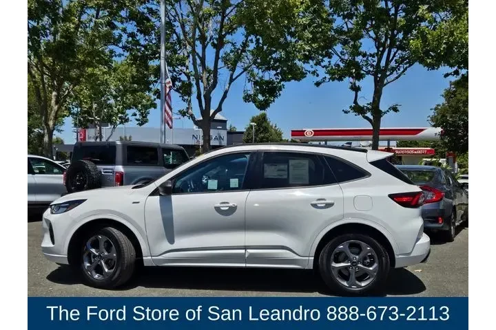 $29995 : Ford Escape 2024 ST-Line 4dr image 5
