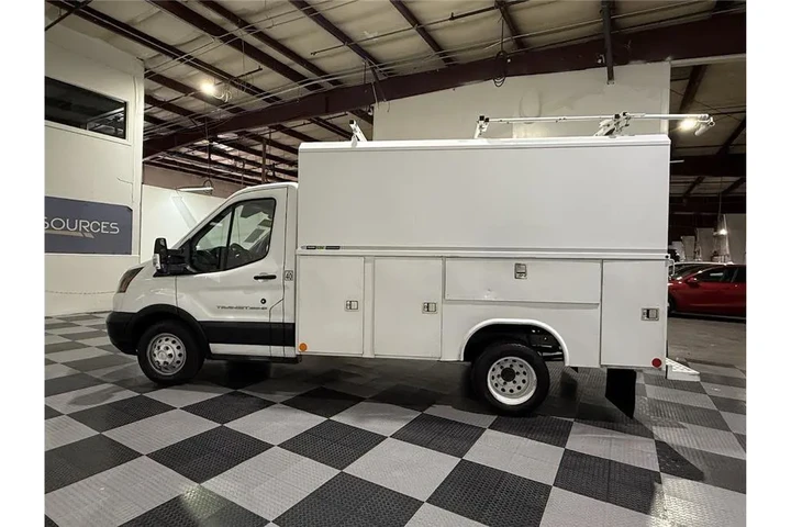 $21087 : Transit Chassis 2019 image 7
