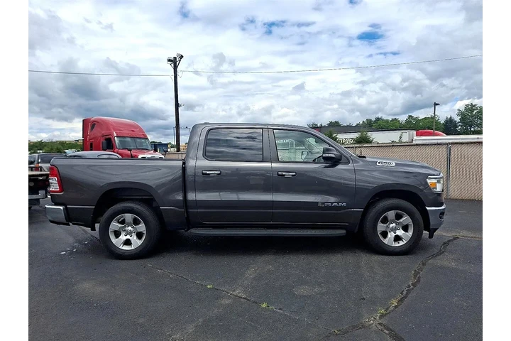 $28110 : 2019 RAM 1500 Big Horn Crew C image 7