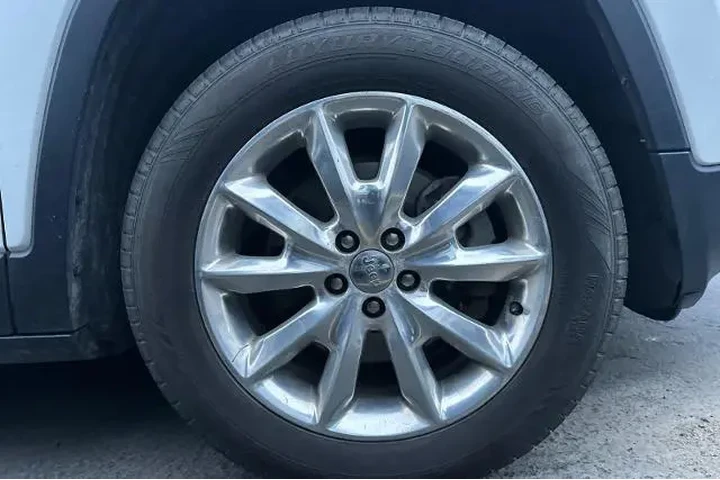 $8995 : Jeep Cherokee 2015 4x4 Limit image 7