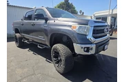 $32629 : Toyota Tundra 2014 4x4 SR5 4 thumbnail
