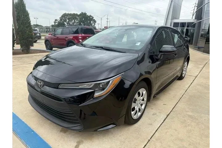 $19226 : Toyota Corolla 2023 LE 4dr S image 1