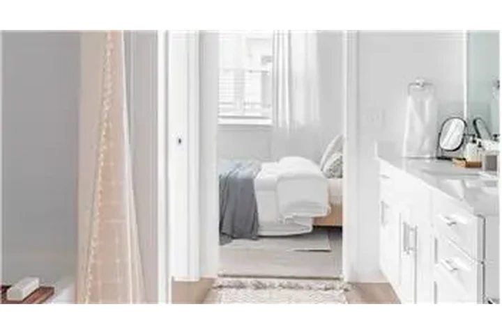 $2015 : Rental property with 2 bedro image 8