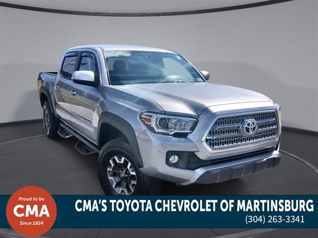 $31500 : PRE-OWNED 2017 TOYOTA TACOMA image 1