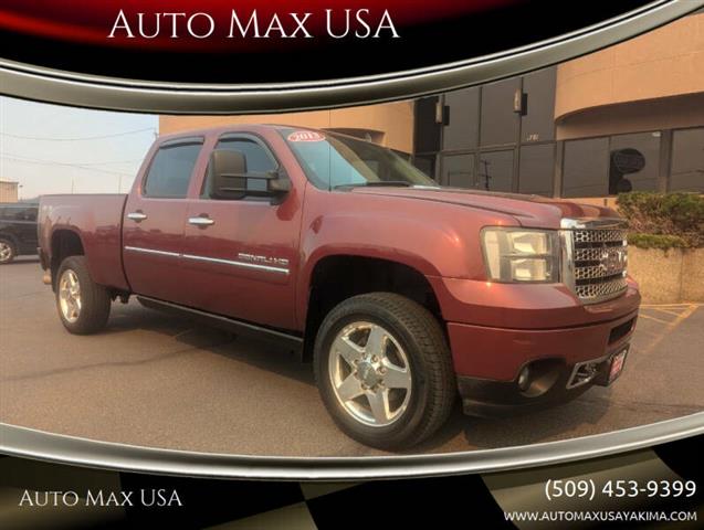 $38999 : 2013 GMC Sierra 2500HD Denali image 2