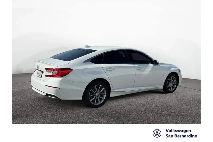 $25985 : Honda Accord 2021 LX 4dr Sed image 5