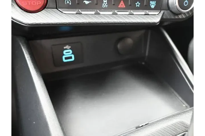 $29991 : Ford Mustang 2024 EcoBoost 2 image 9