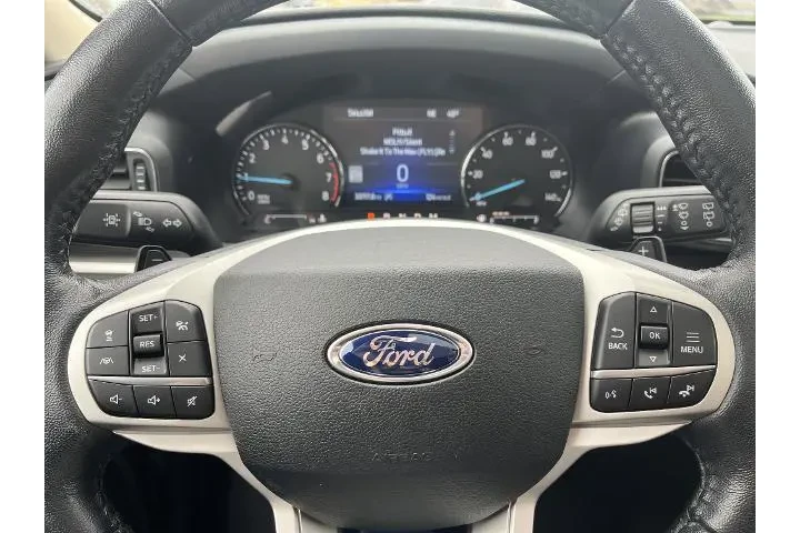 $29988 : Ford Explorer 2021 AWD XLT 4 image 9