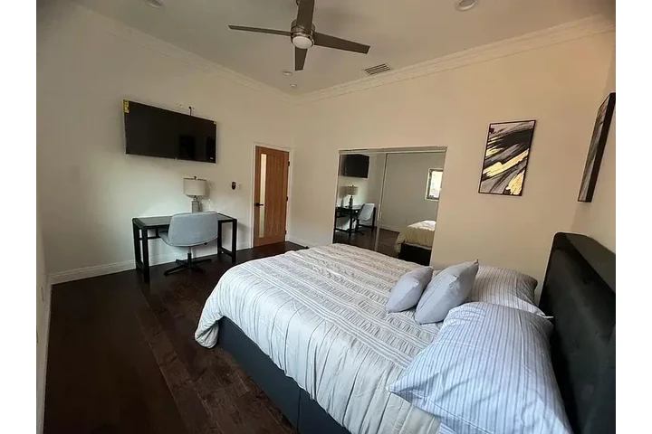 $2350 : 3-bedroom house image 6