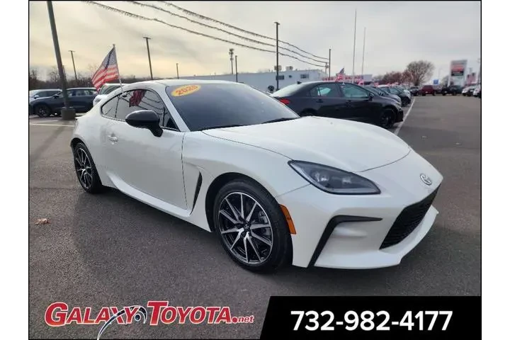 $32999 : Toyota GR86 2025 2dr Coupe 6 image 1