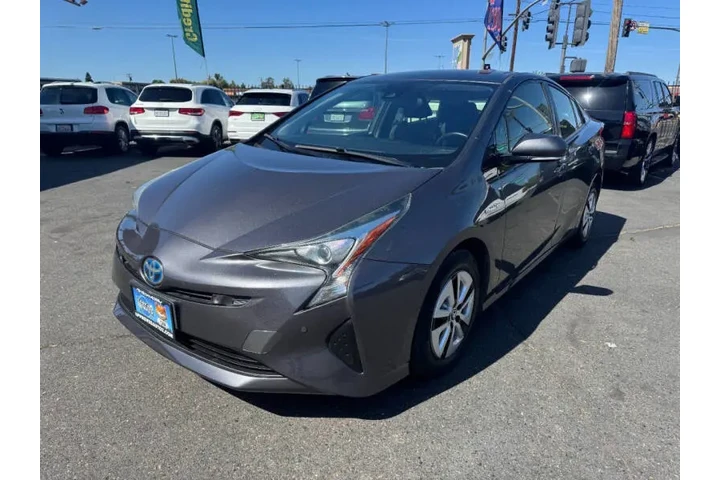 $10998 : 2018 Prius Two Eco image 5