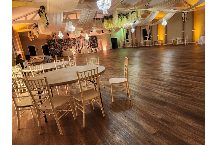 Salon de fiesta image 9