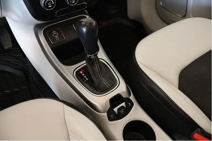 $12781 : Jeep Compass 2018 Latitude 4 image 7