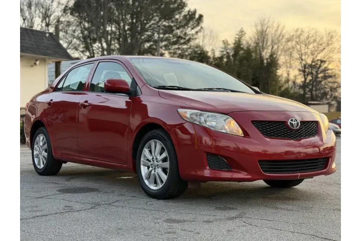 2010 Corolla LE image 6