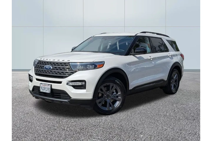 $31675 : Ford Explorer 2023 XLT 4dr S image 1
