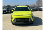 $18998 : Hyundai KONA 2024 SEL 4dr Cr thumbnail