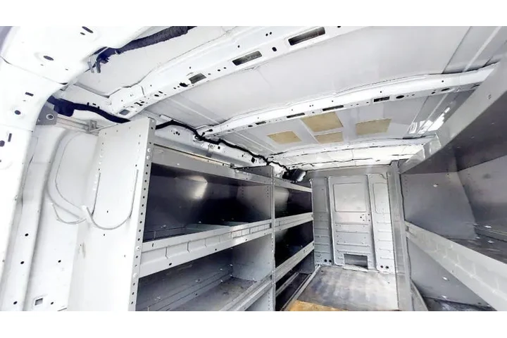 $14990 : 2019 Transit 250 image 10