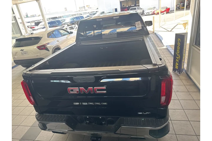 $37485 : GMC Sierra 1500 2021 4x4 SLT image 7