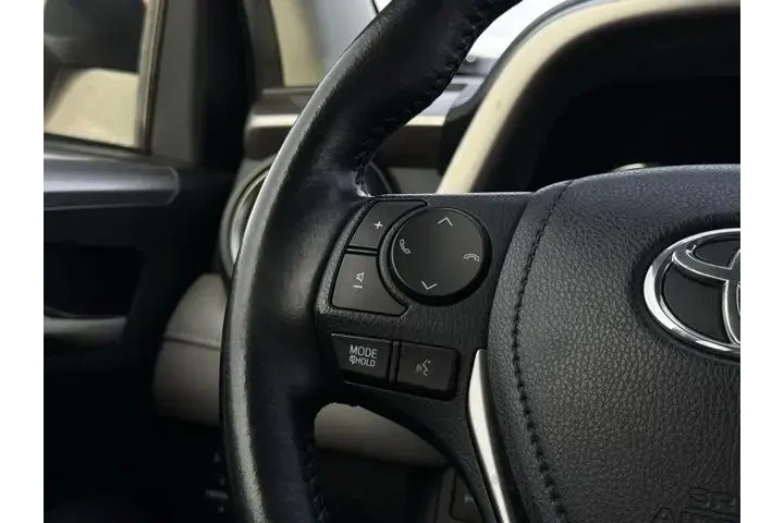 $16500 : Toyota RAV4 2016 AWD XLE 4dr image 10