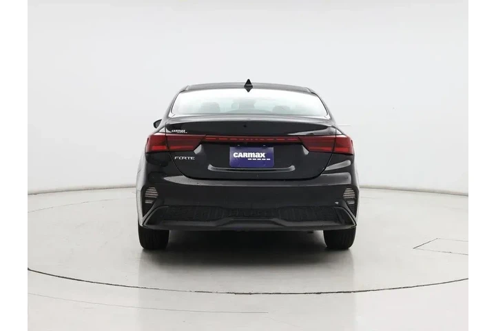 $16998 : Kia Forte 2024 LX 4dr Sedan image 6