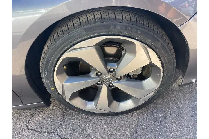 $22516 : Honda Accord 2019 Touring 4d image 5