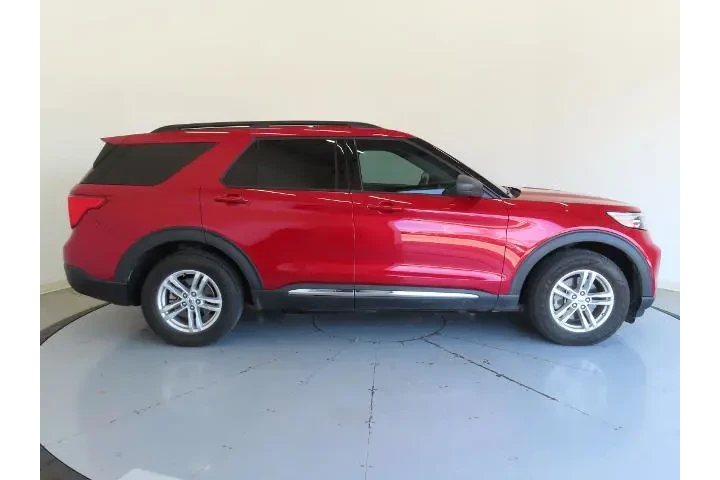 $22995 : Ford Explorer 2022 XLT 4dr S image 2